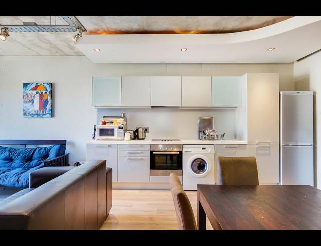 1 BEDROOM APARTMENT TO LET IN DE WATERKANT